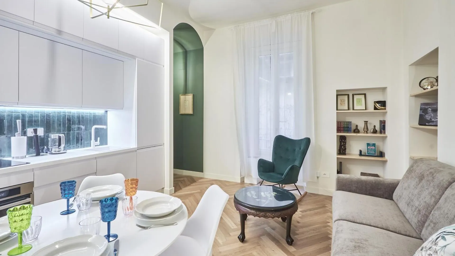 Ferienwohnung Easylife - Eleganza E Chic In Centro-Duomo Mailand Apartment